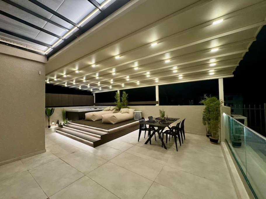 Bluemotion - Cityview Pireu Exterior foto