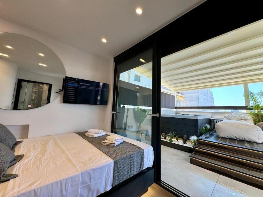 Bluemotion - Cityview Pireu Exterior foto